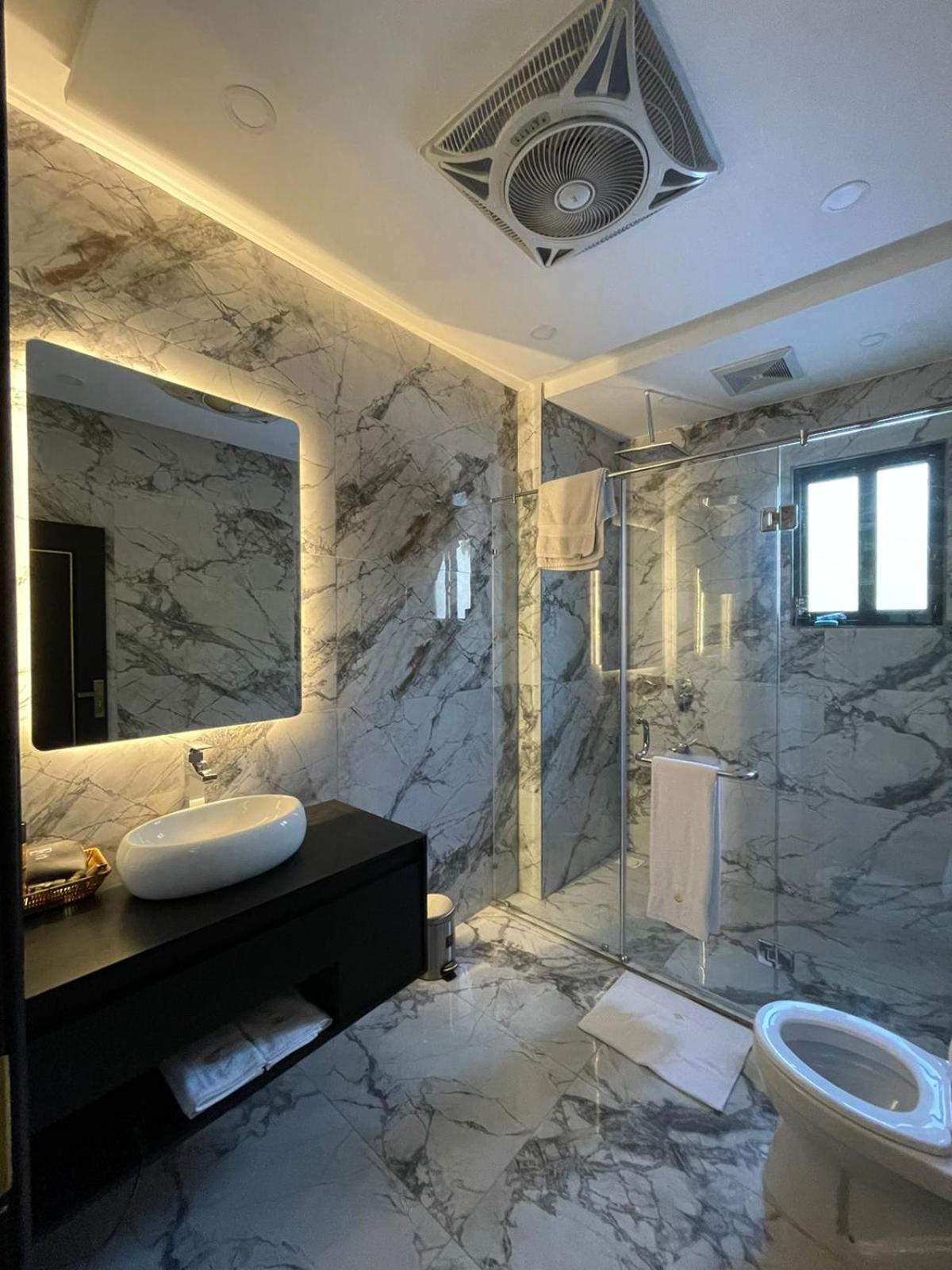 Villa Vista Исламабад Екстериор снимка